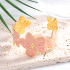 Ladies' bangle with floral motifs Style and Serve