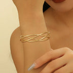 Ladies' bangle with elegant curved design Style and Serve