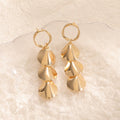 Women Hanging Earrings with Elegant Shell Design Style and Serve