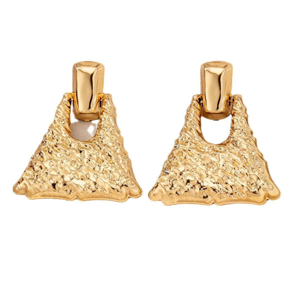 Women's earrings in artistic design Style and Serve
