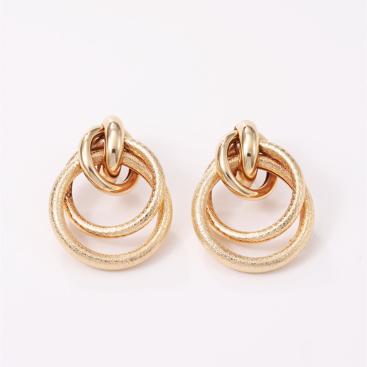 Women's Hanging Earrings with Elegant, Curved Ring Design Style and Serve