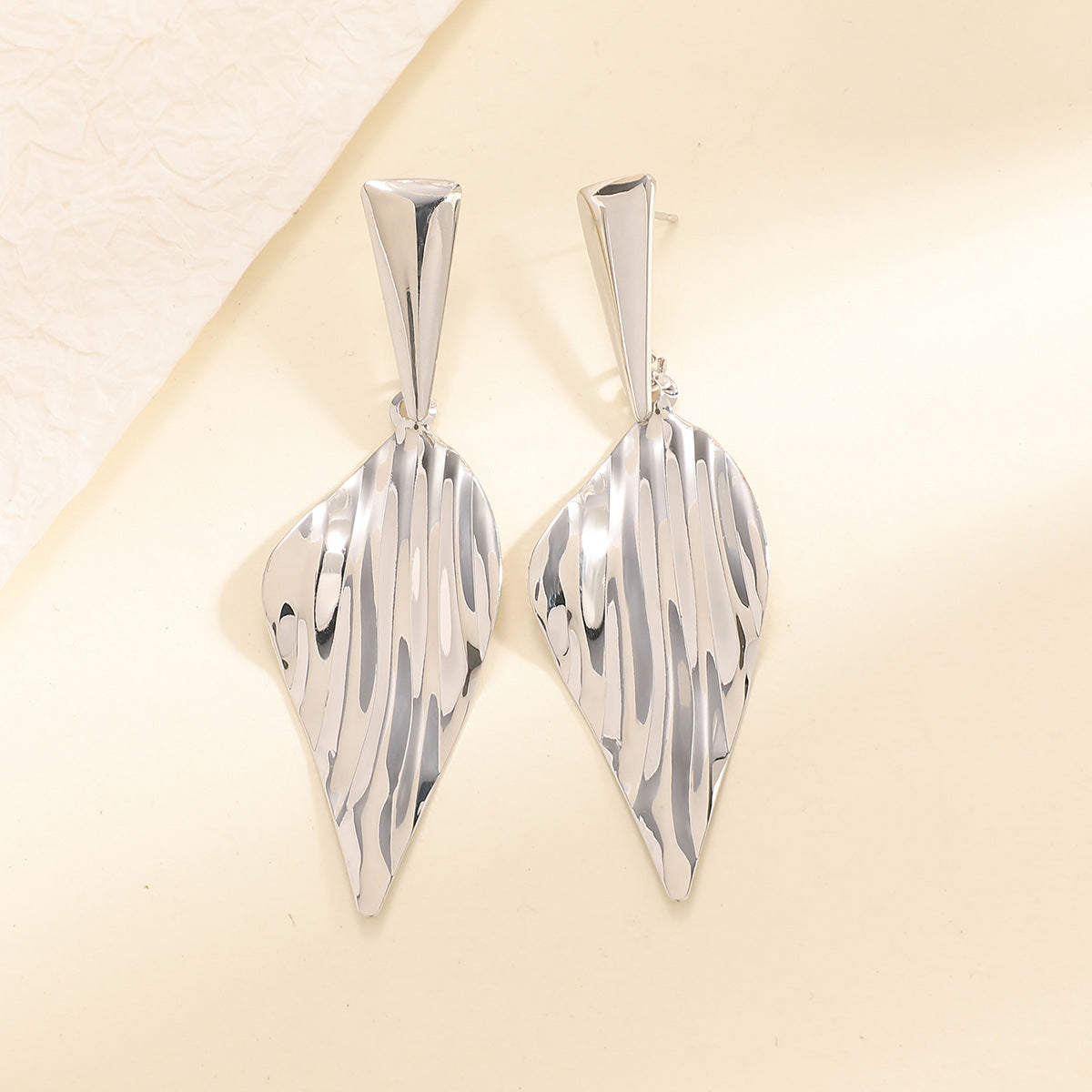 Women's Hanging Earrings in Stylish Leaf Design Style and Serve