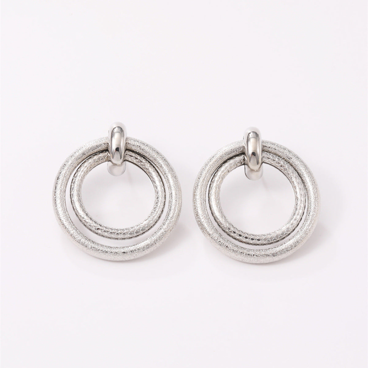 Women's Hanging Earrings with Elegant, Curved Ring Design Style and Serve