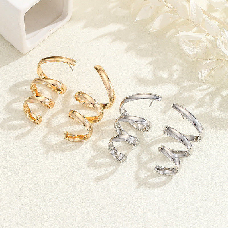 Women's Hanging Earrings with Elegant, Curved Design Style and Serve