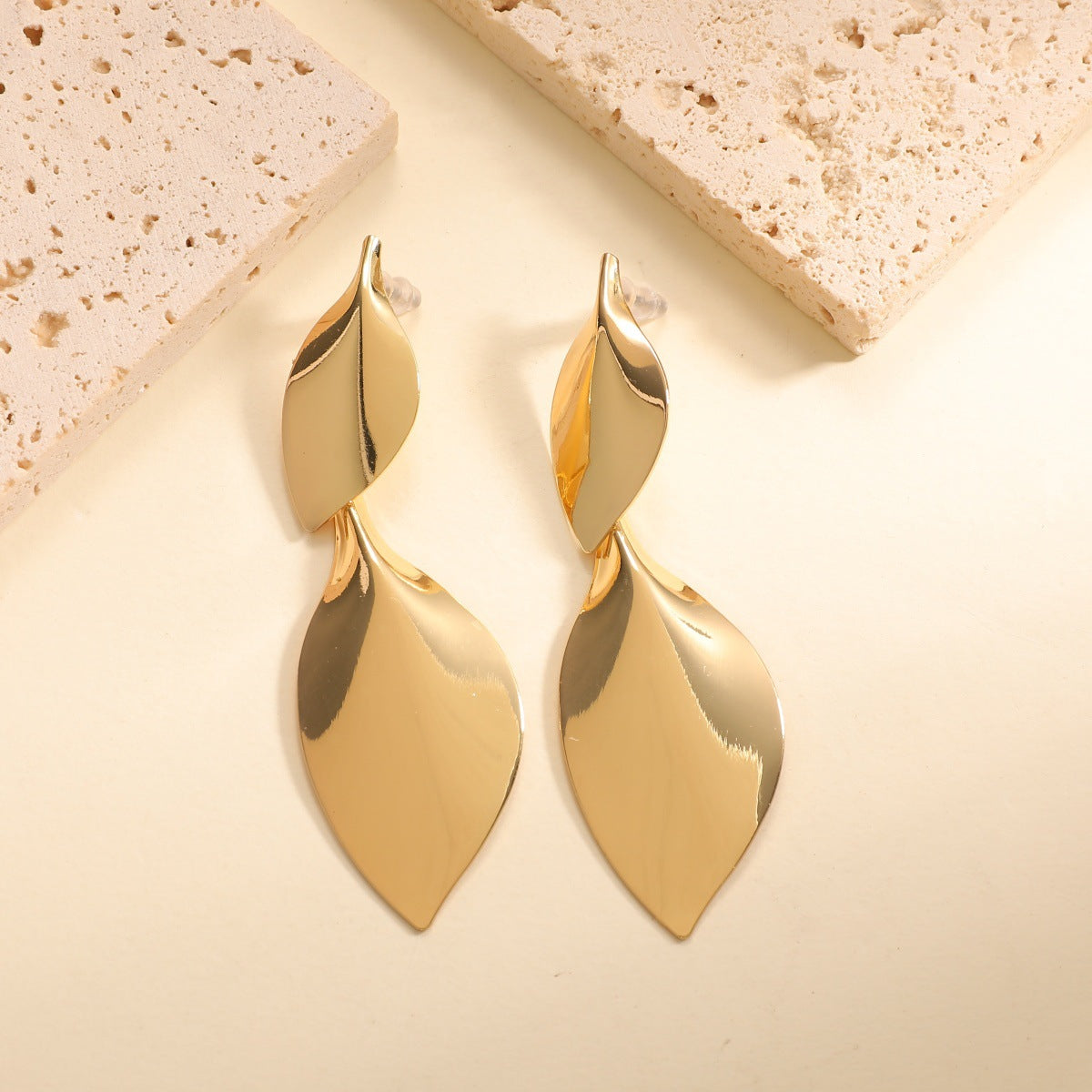 Women Hanging Earrings with Elegant Leaf Shape and Luxurious Finish Style and Serve