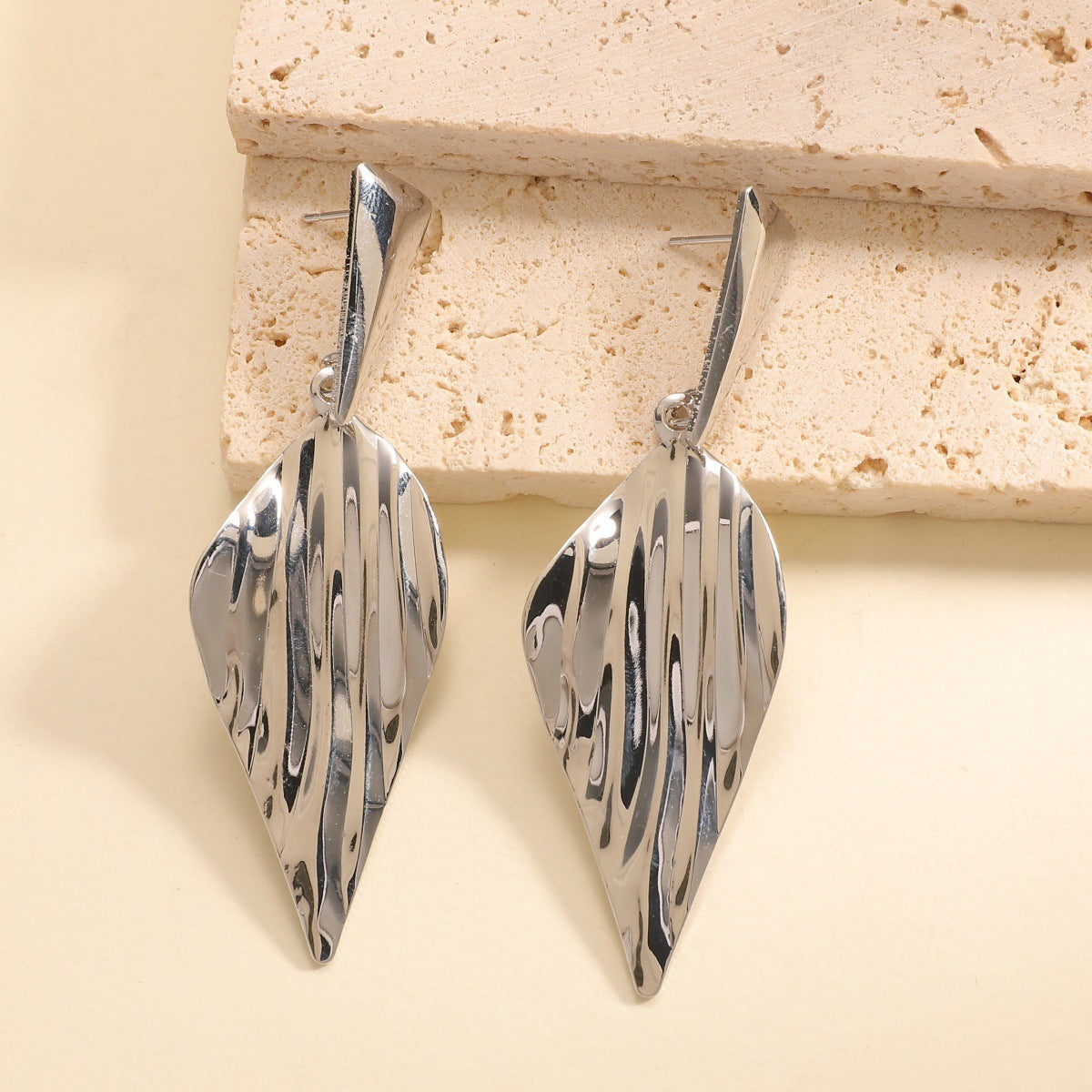Women's Hanging Earrings in Stylish Leaf Design Style and Serve