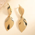 Women Hanging Earrings with Elegant Leaf Shape and Luxurious Finish Style and Serve