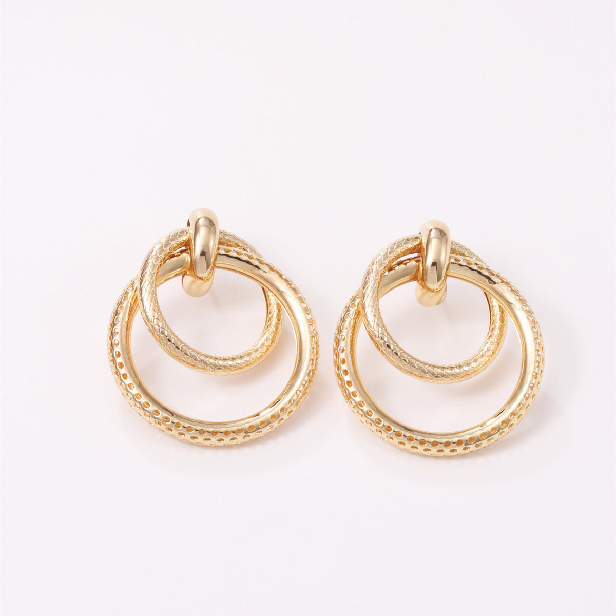 Women's Hanging Earrings with Elegant, Curved Ring Design Style and Serve